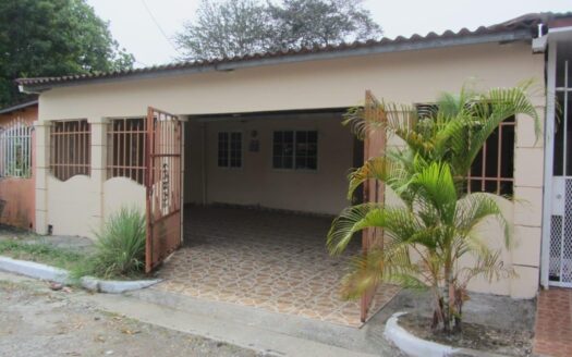 CASA EN CIUDAD DEL FUTURO, ARRAIJAN – MLS 22180