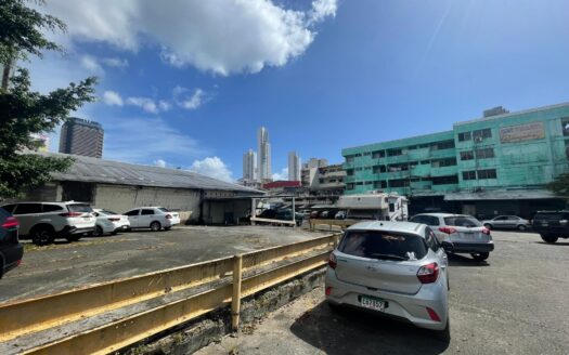 Céntrico Terreno para Desarrollar en Exposición – MLS 22165