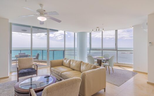 Condominio Frente al Mar en Venta Royal Palm Gorgona – MLS 22158