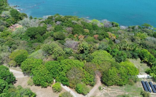 Lote de 4.506 m2 frente al mar en venta – MLS 22144