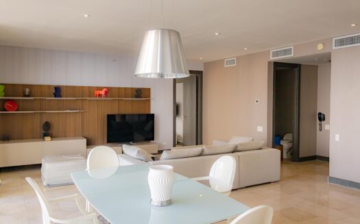 Apartamento en Venta en The Ocean Club – MLS 22505