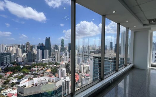 Se vende Oficina en torre Bicsa, al lado del Hilton – MLS 22255