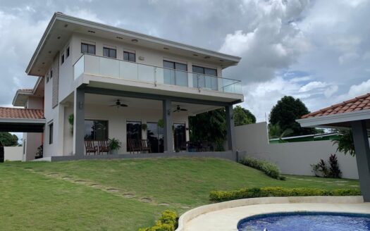 Venta de casa en Santa Clara, La Chorrera – MLS 20259