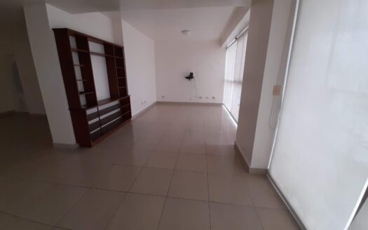 VENTA AMPLIO APARTAMENTO – MLS 22094