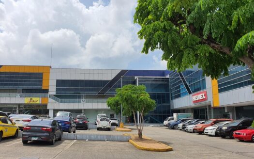 Local Comercial Plaza Conquistador – MLS 22221