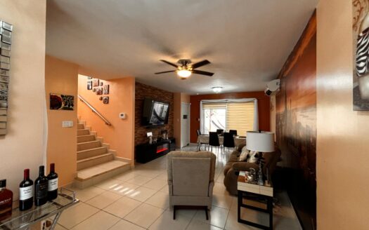 Casa en PH Augusta Paseo del Norte – MLS 21667