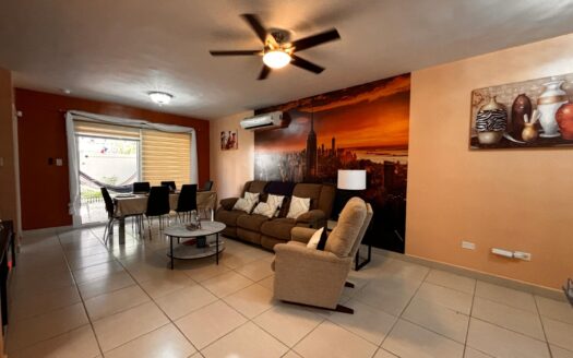 Casa en PH Augusta Paseo del Norte – MLS 21667