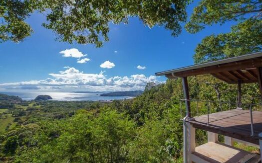 Lujosa Casa en Playa Venao – MLS 21984