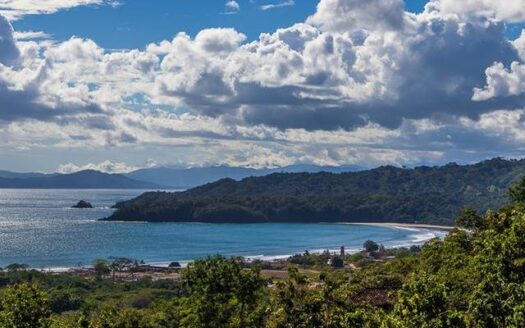 Lujosa Casa en Playa Venao – MLS 21984