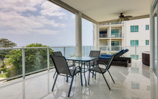 Puro Lujo Frente al Mar en Bijao – MLS 21785