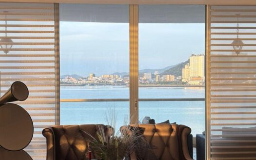 Apartamento en The Point, Lado A – MLS 21975