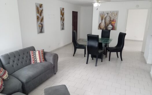 Alquilo Apartamento en Villa de La Fuente – MLS 20911