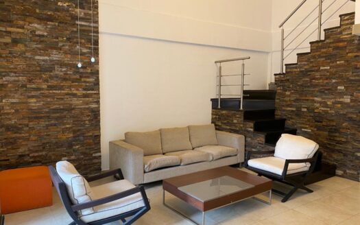 Vendo apartamento tipo Duplex en Albrook – MLS 19522