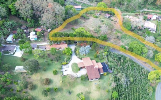 Amplio lote de 1,1 hectáreas en venta – MLS 21945