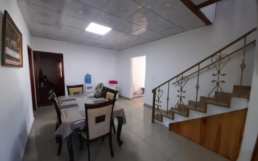 SE VENDE CASA AMPLIA SEMI AMUEBLADA – MLS 19867