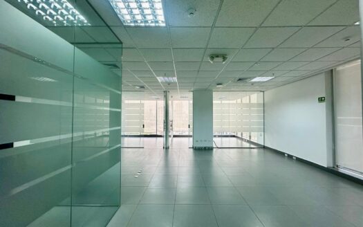 ALQUILER DE OFICINA EN OFFICE ONE, OBARRIO INCLUYE MANTENIMIENTO – MLS 22483