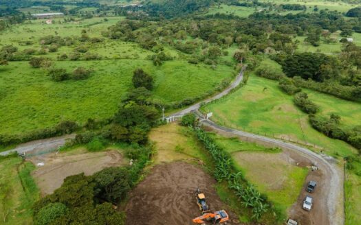 Lote de 5,525 m² en venta en Volcán – MLS 21120