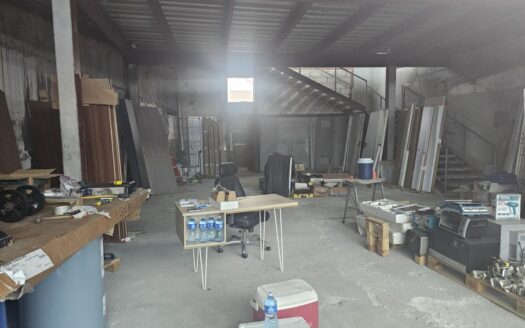 ¡Excelente Local comercial en Avenida Santa Elena! – MLS 22174