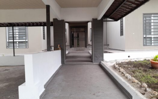 CASA DE 4 DORMITORIOS CERCA DEL CENTRO DE BOQUETE – MLS 20081