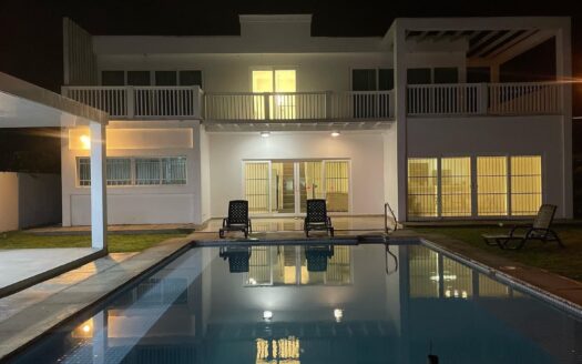 CASA SEGUNDA LINEA DEL MAR, PLAYA MALIBU – MLS 22882