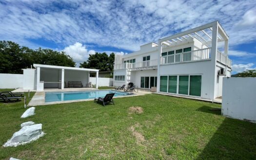 CASA SEGUNDA LINEA DEL MAR, PLAYA MALIBU – MLS 22882