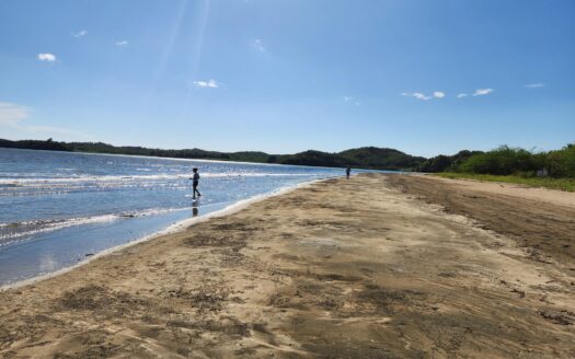 Lote frente al mar en venta en Lobster Cove – MLS 21082