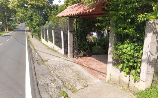 Oportunidad de inversión:casa para hostal,David,Chiriquí;a lado de terminal – MLS 23094