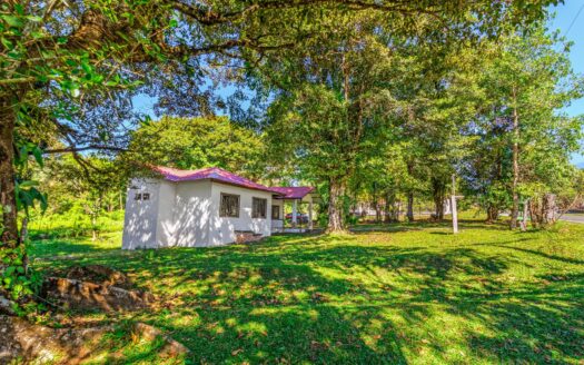 Acogedora Casa con Árboles Maduros en Potrerillos Arriba – MLS 22125