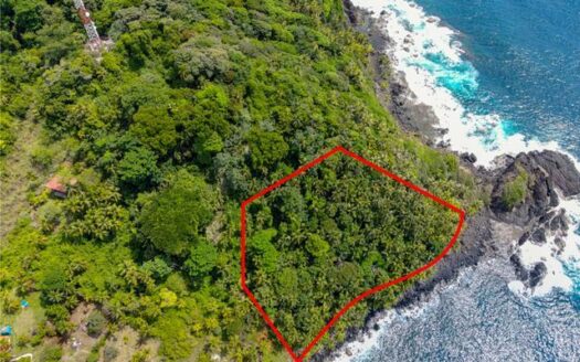 Se Vende Lote Frente a la Playa en Isla Grande Colón – MLS 15823