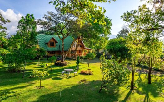 Cabaña Encantadora para Negocios en Airbnb en Boquete – MLS 22699