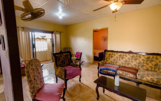 Amplia Casa con potencial Comercial en Pocrí Los Santos Panamá – MLS 21902