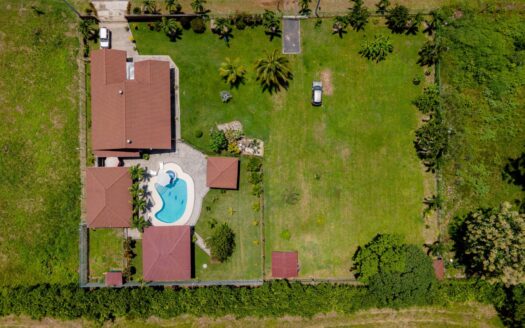 3 Casas en Una con Potencial de Alquiler Cerca de Coronado – MLS 20454