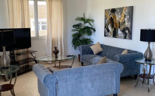 Amplio condominio con vistas al canal y al golf. – MLS 19182