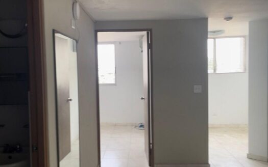 Reventa de apartamento usado en buenas condiciones en Residencial Llano Bon – MLS 22053