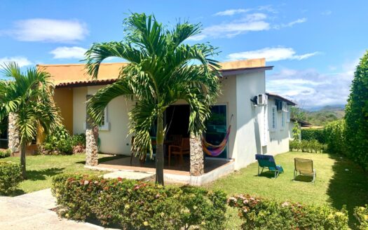 CASA DE ESQUINA A BUEN PRECIO EN LAS LAJAS, CORONADO – MLS 22923