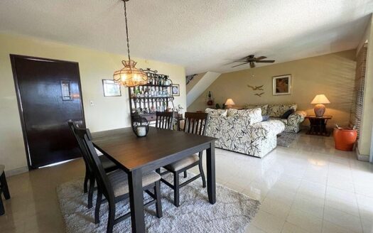 ¡Casa en Betania con Vista Espectacular a la Ciudad – ¡Una GANGA! – MLS 22284