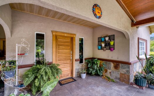Casa en Boquete con potencial de ingresos en Los Naranjos – MLS 22986