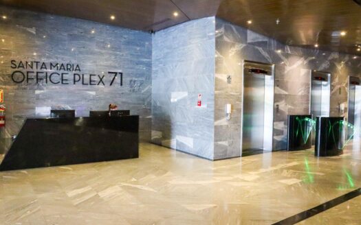 Venta de oficina en Office Plex Santa Maria – MLS 22970