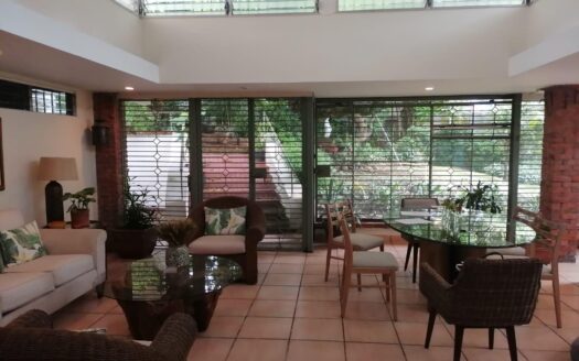 CASA EN VENTA EN HERBRUGER – MLS 23003