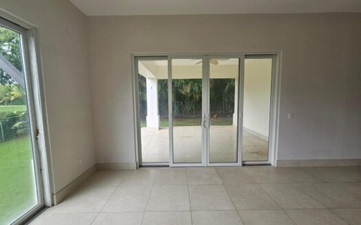 Se Vende Apartamento de playa en Buenaventura – MLS 23034