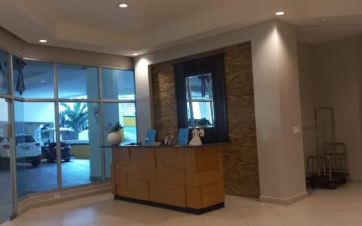 Se Vende apartamento en Ph Coronado Golf reposeído – MLS 23050