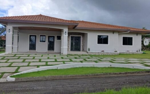 Casa en Boquete Canyon Village Para Estrenar – MLS 23055