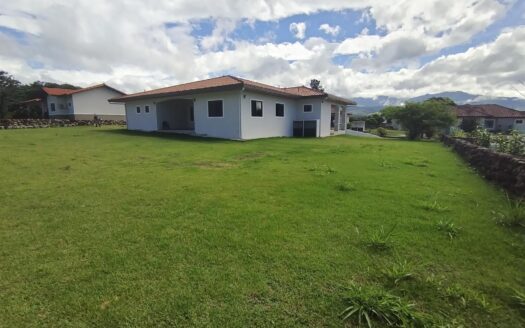 Casa en Boquete Canyon Village Para Estrenar – MLS 23055