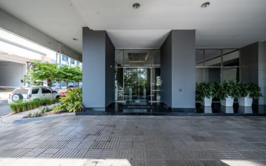 Venta Apartmento con vista al mar Ph Element, Avenida Balboa – MLS 23110