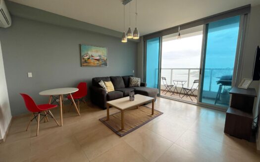 Se vende apartamento en Royal Palm, Nueva Gorgona – MLS 23113