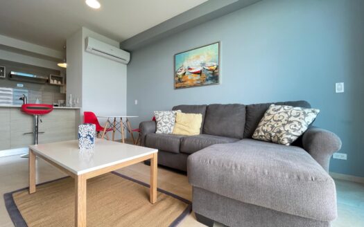 Se vende apartamento en Royal Palm, Nueva Gorgona – MLS 23113