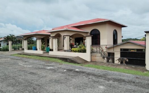 Casa de 4 habitaciones en venta – MLS 22603