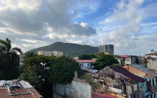 Lote de 684 m2 con vista al mar en venta – MLS 21953