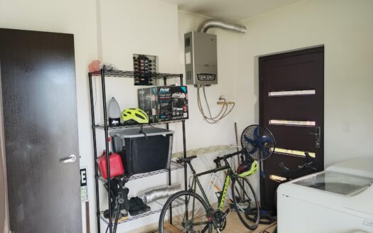 Casa de 3 dormitorios completamente amueblada en venta – MLS 21533