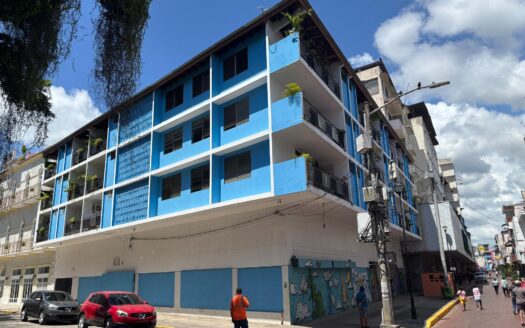 Casa Ana – Edificio en Ave Central y Plaza Santa Ana – MLS 21961